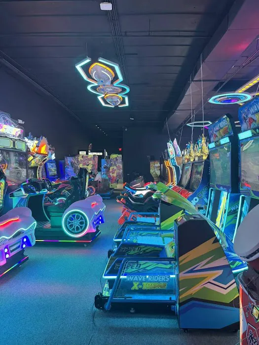 Max Funland Picture 4