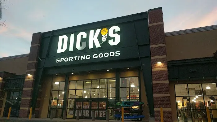 DICK'S Sporting Goods Picture 1