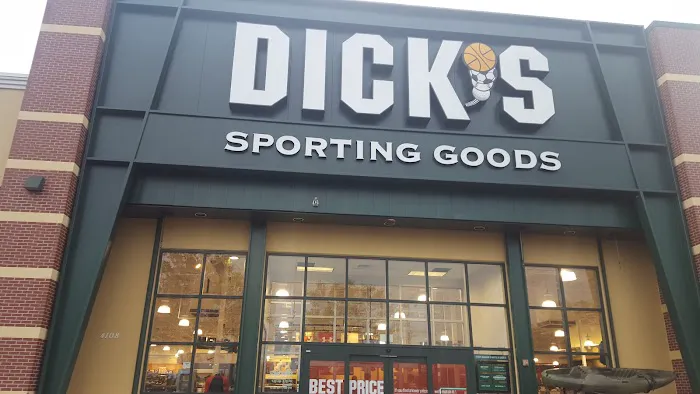 DICK'S Sporting Goods Picture 9
