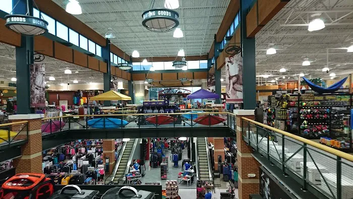 DICK'S House of Sport Picture 6