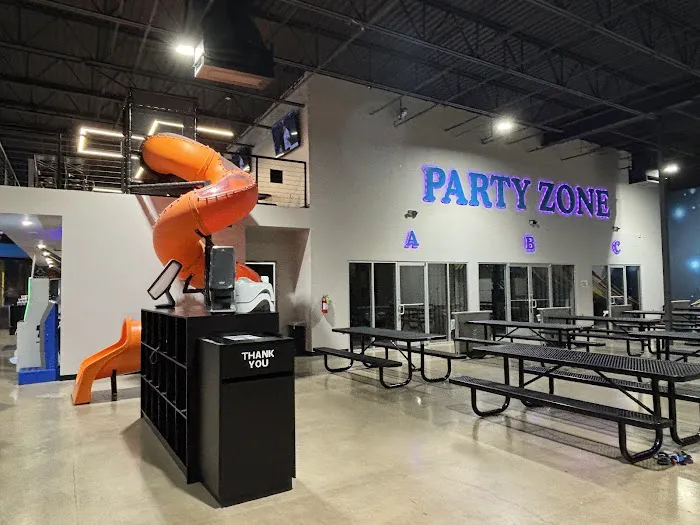 Airtopia Adventure Park - Owasso Picture 7