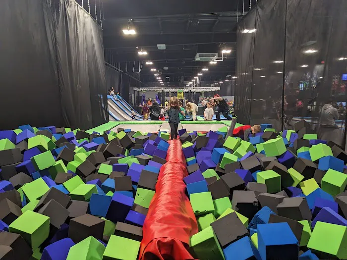 Elevate Trampoline Park Picture 7