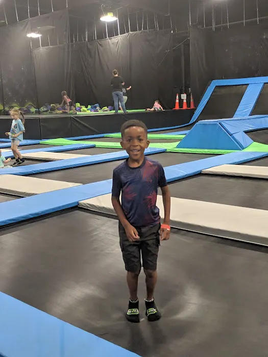 Elevate Trampoline Park Picture 6