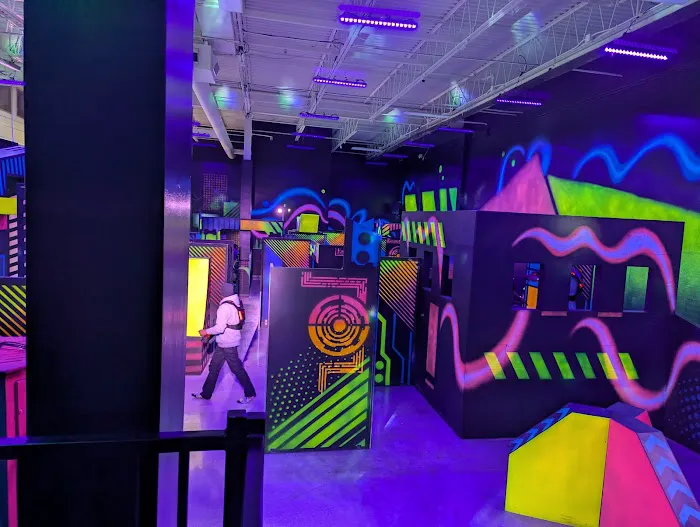 Urban Air Trampoline and Adventure Park Picture 5