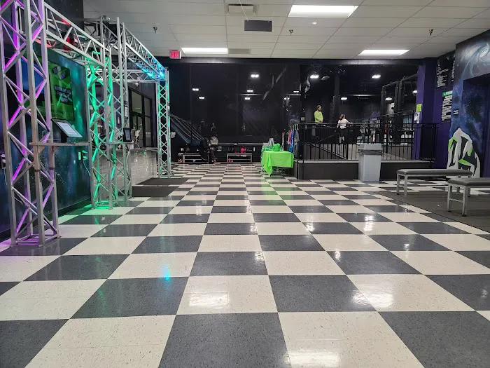 Elevate Trampoline Park Picture 3