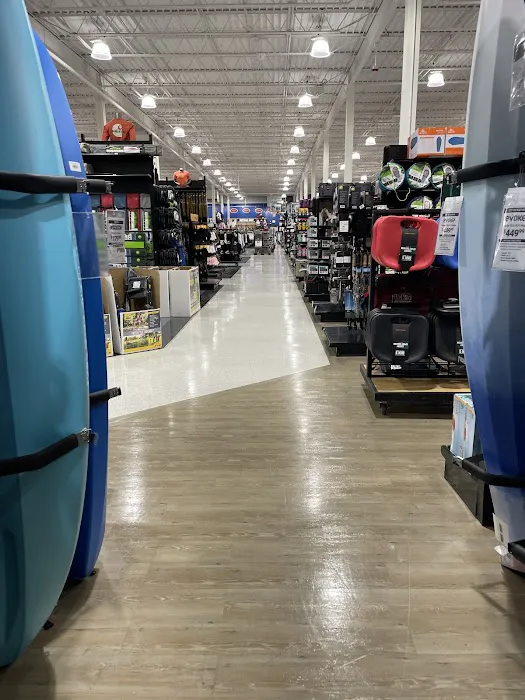 DICK'S Sporting Goods Picture 10