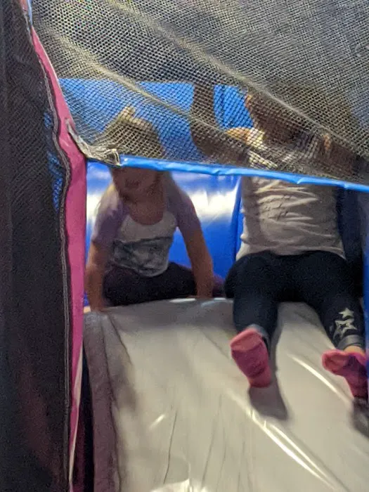 Bounce Town Picture 7
