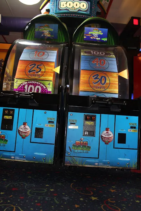 Laser Bounce Family Fun Center Picture 1