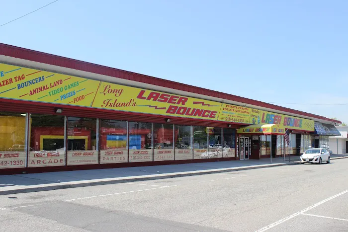 Laser Bounce Family Fun Center Picture 8