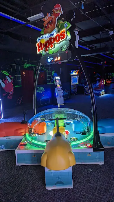 Monster Mini Golf Garden City Picture 6