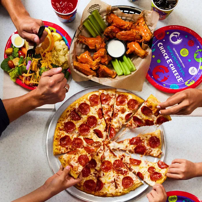 Chuck E. Cheese Picture 10