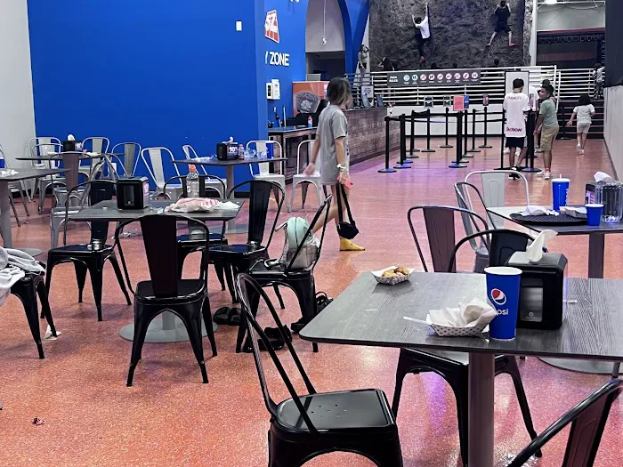 Sky Zone Trampoline Park Picture 4