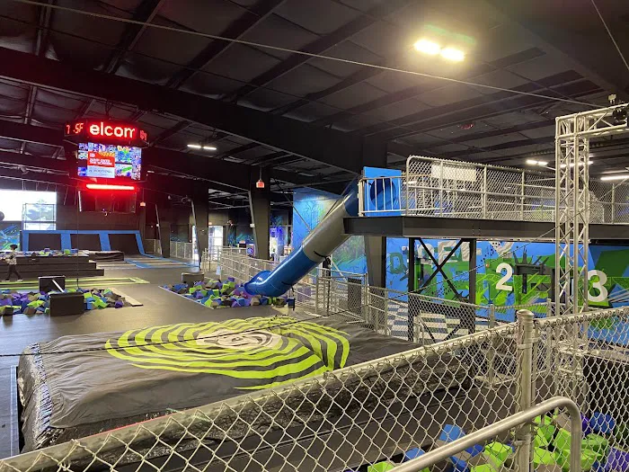 Sky Zone Trampoline Park Picture 7