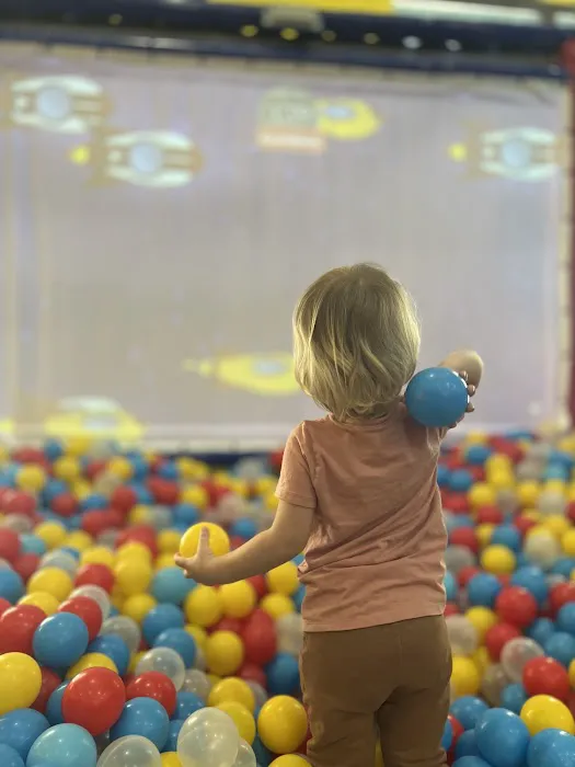 La-La Land ! Fun indoor Playground ! Royal Palm Beach Picture 6