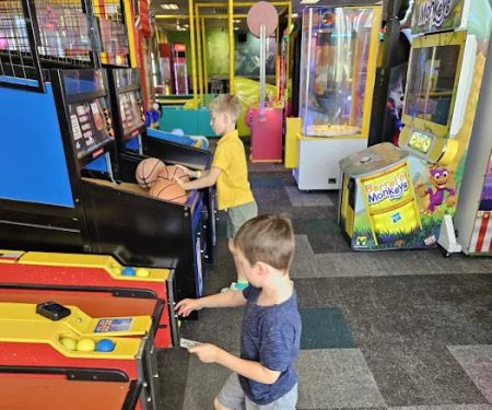 Chuck E. Cheese