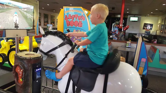 Chuck E. Cheese Picture 6