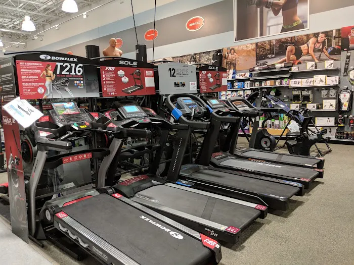 DICK'S Sporting Goods Picture 7