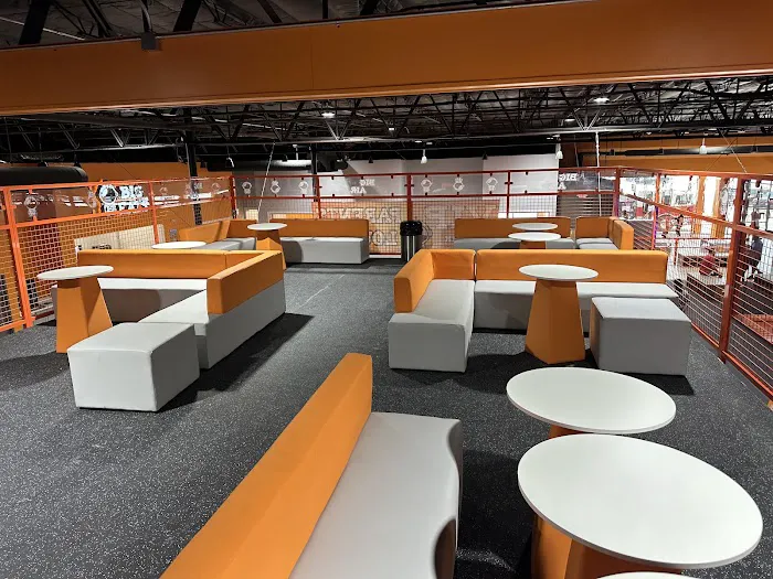 Big Air Trampoline & Adventure Park Picture 2