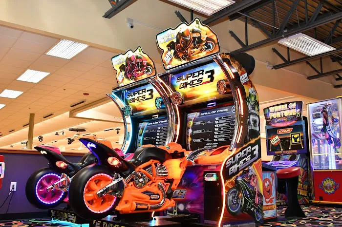 Bowl-O-Rama Family Fun Center Picture 3