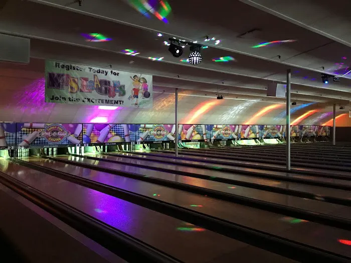 Bowl-O-Rama Family Fun Center Picture 9