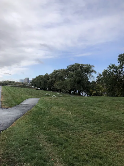 Village Landing Park Picture 9