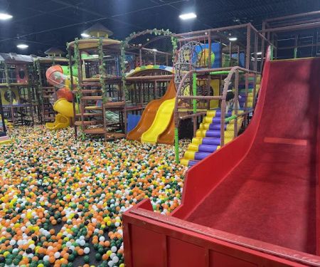 FunZ Trampoline Park