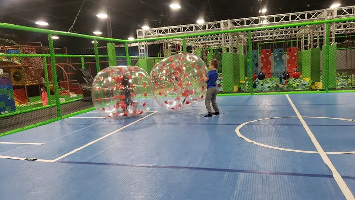 FunZ Trampoline Park Picture 4