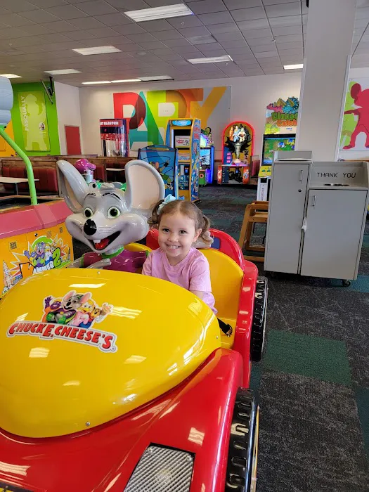 Chuck E. Cheese Picture 5