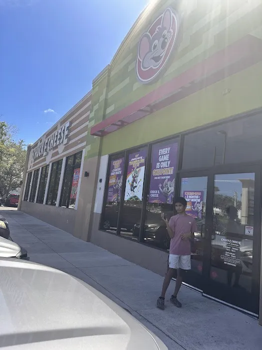 Chuck E. Cheese Picture 10
