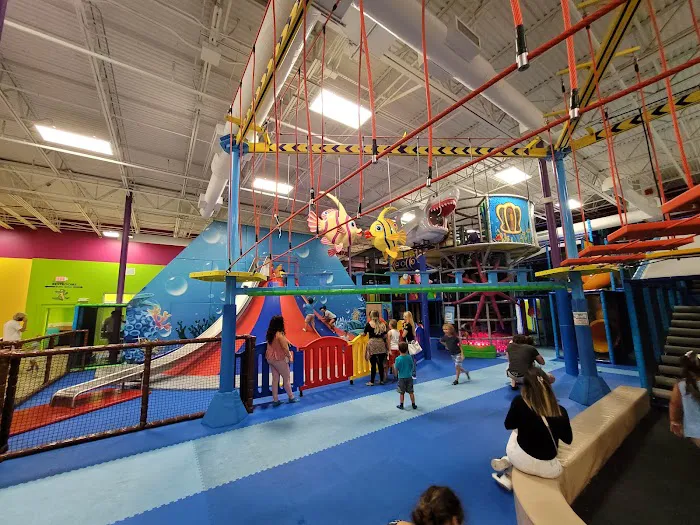 La-La Land ! Fun Indoor Playground ! Picture 3