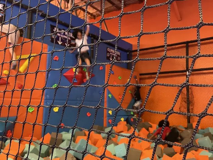 Arcade Zone Fun Park Picture 1