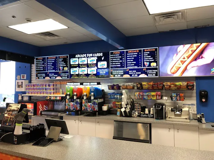 Arcade Zone Fun Park Picture 4