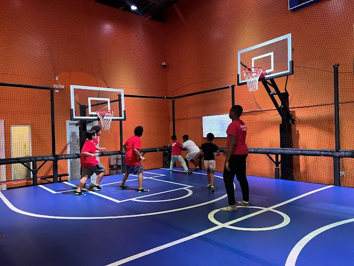 Arcade Zone Fun Park Picture 10