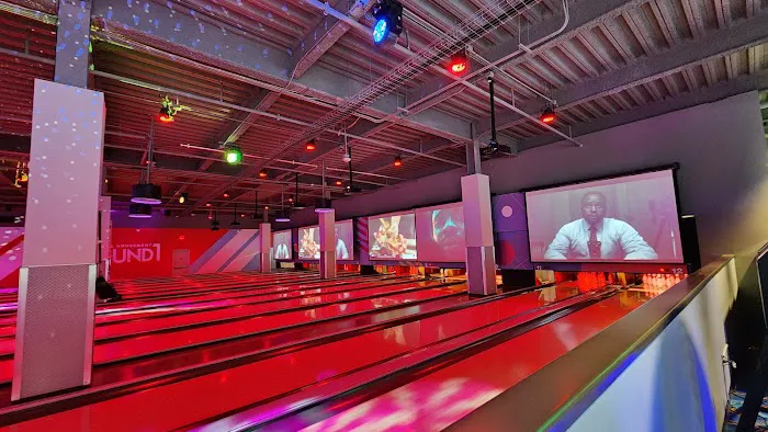 Round1 Bowling & Arcade Pembroke Lakes Mall Picture 6