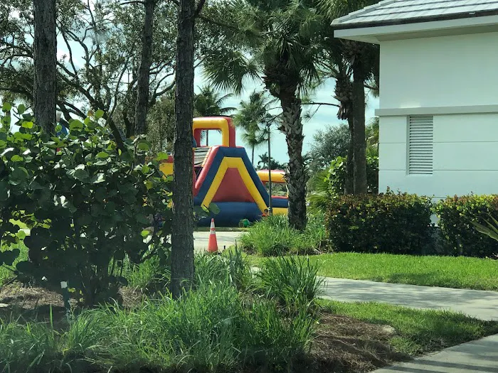 FUN N` JUMP BOUNCE RENT INC. Picture 4