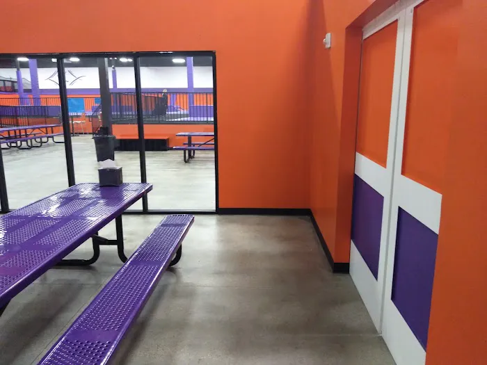 Altitude Trampoline Park Spring-Klein Picture 5