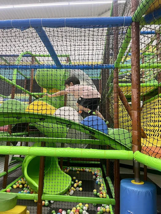 iRise Trampoline & Fun Park Picture 2