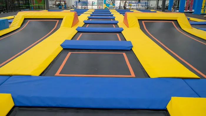 iRise Trampoline & Fun Park Picture 7