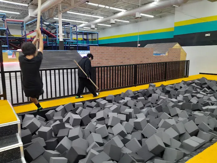 iRise Trampoline & Fun Park Picture 4