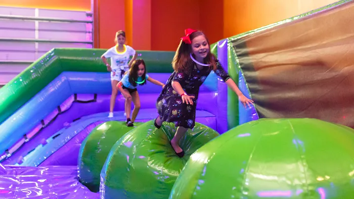 Pump It Up Webster Kids Birthdays and More Picture 9
