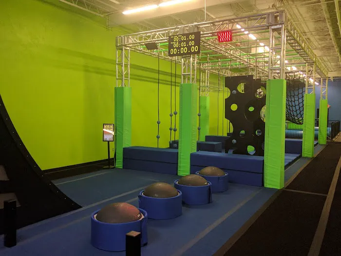 Jumping World Picture 6