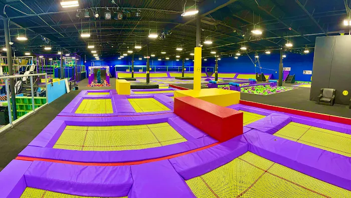 Funcity Trampoline Park Seekonk, MA Picture 2