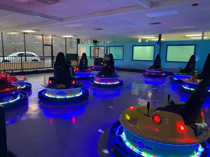 Funcity Trampoline Park Seekonk, MA Picture 3