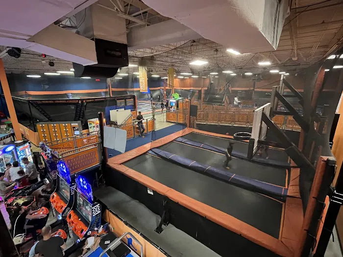 Sky Zone Trampoline Park Picture 4