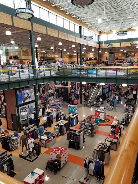 DICK'S Sporting Goods Picture 5