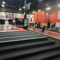 iJump Tyler Trampoline Park ico