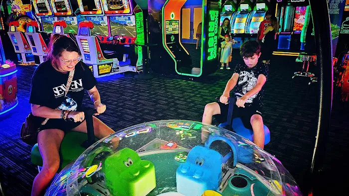 Dave & Buster's Shenandoah Picture 7