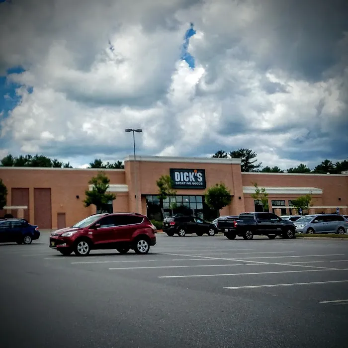 DICK'S Sporting Goods Picture 7