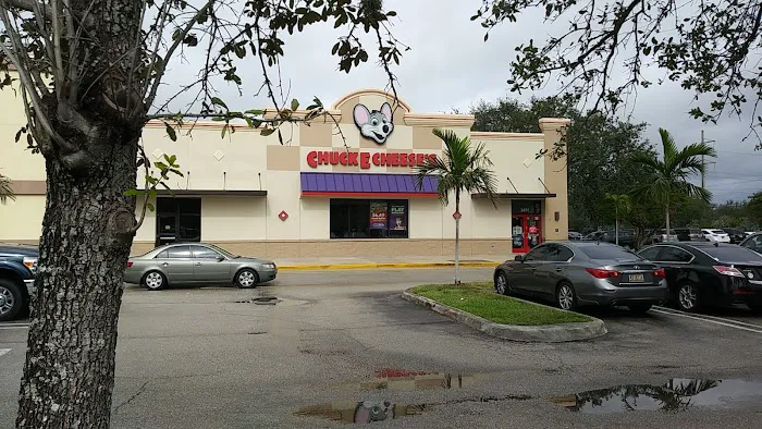 Chuck E. Cheese Picture 1