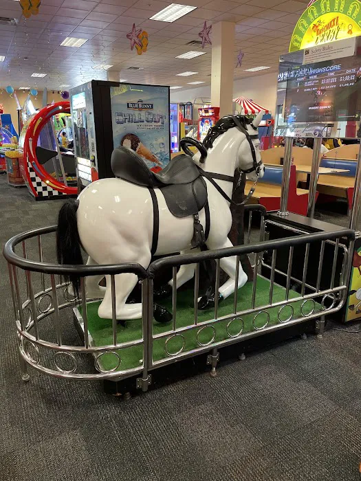 Chuck E. Cheese Picture 4